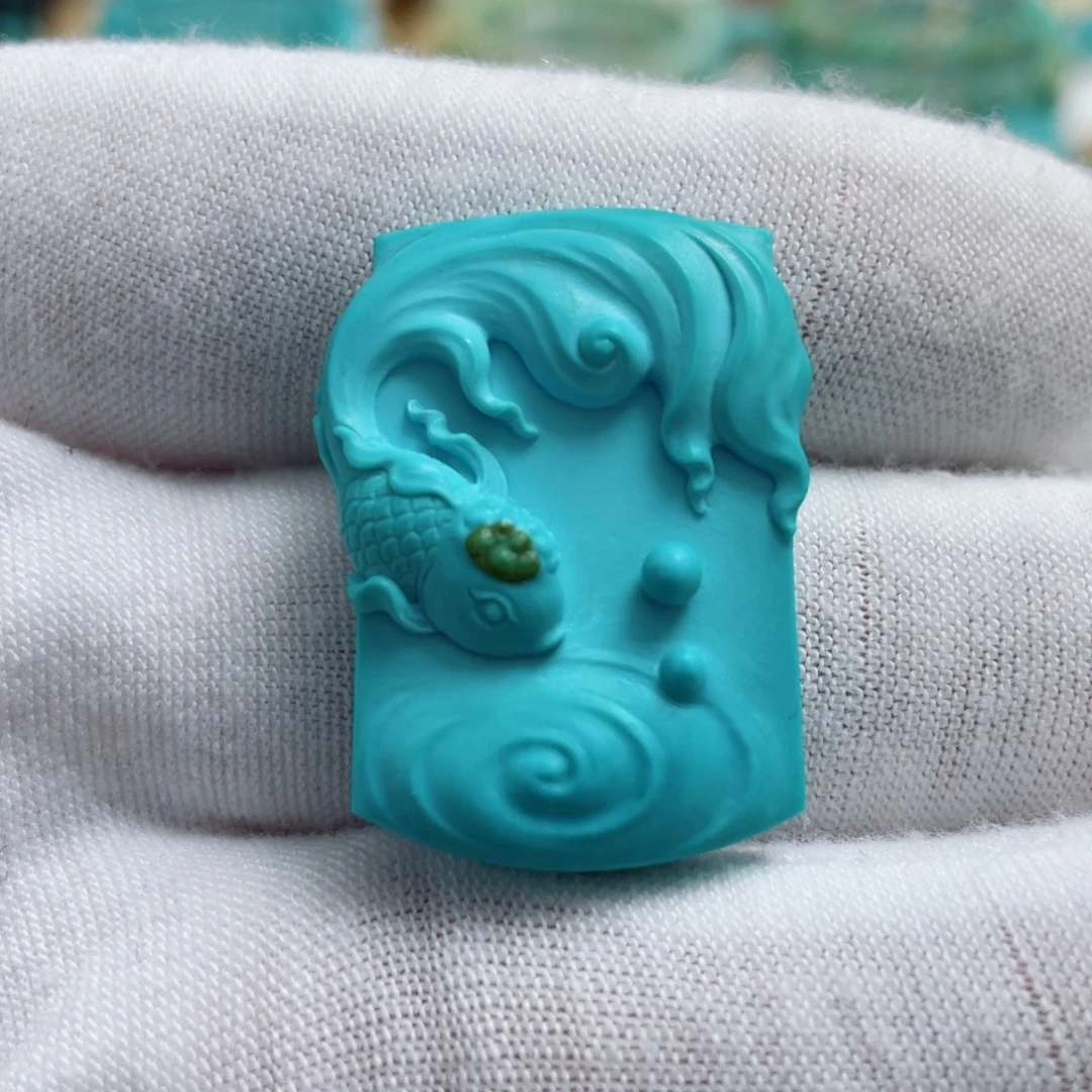 绿松石未镶嵌珠宝奇石