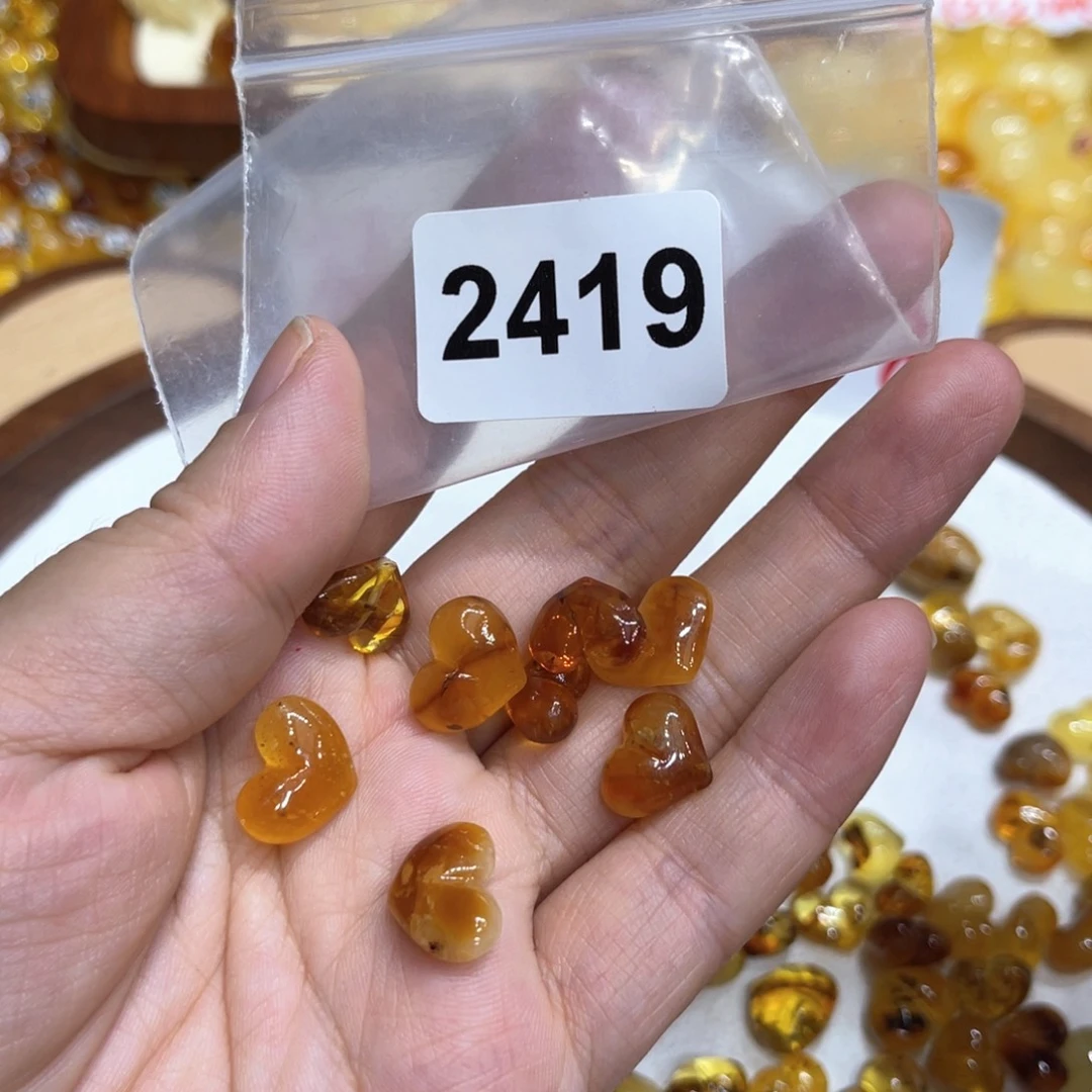 琥珀未镶嵌珠宝奇石