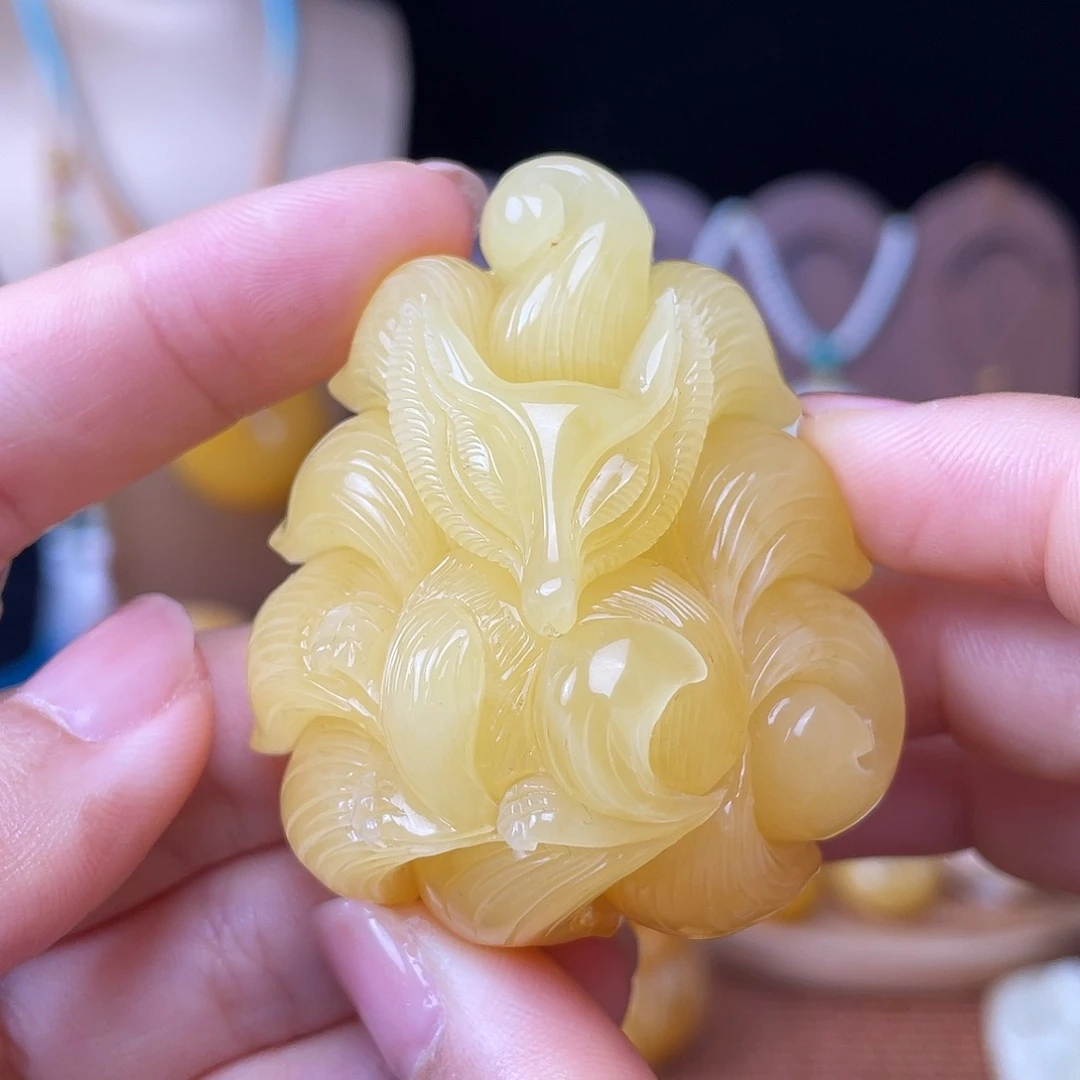 琥珀未镶嵌珠宝奇石