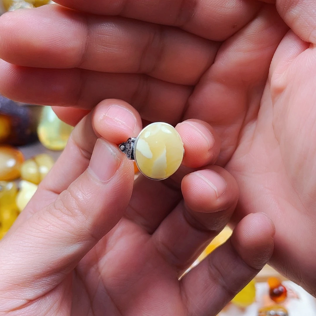 且***惜琥珀银S925镶嵌发饰戒指