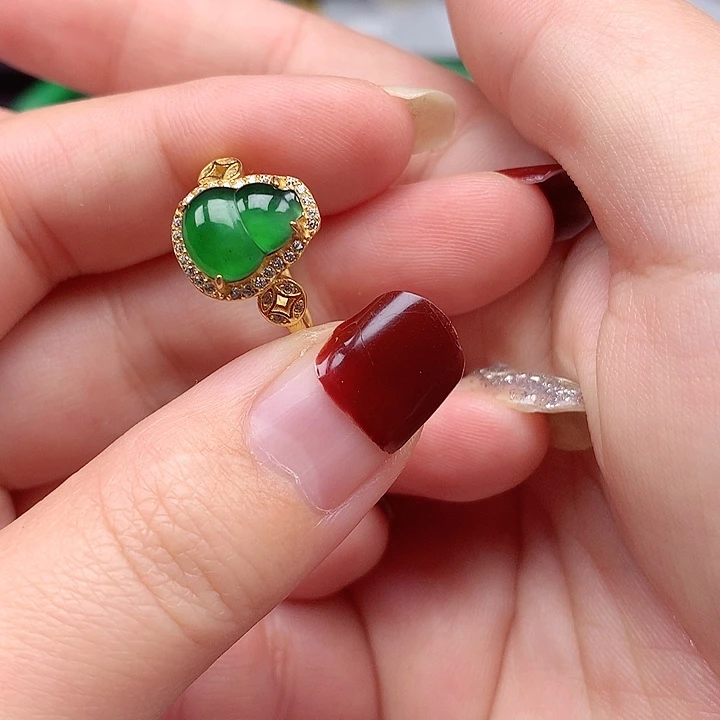 翡翠颈饰银S925镶嵌翡翠