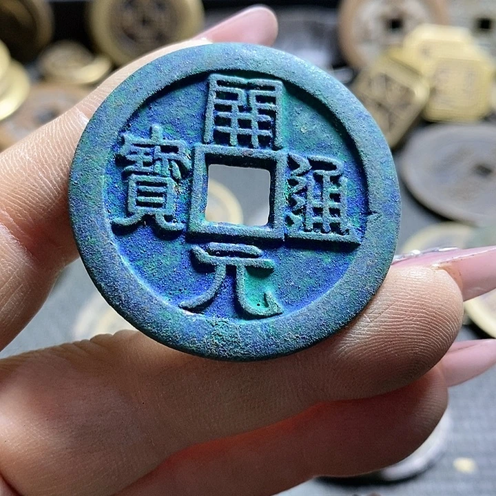 用***8铜现代文创工艺品花钱