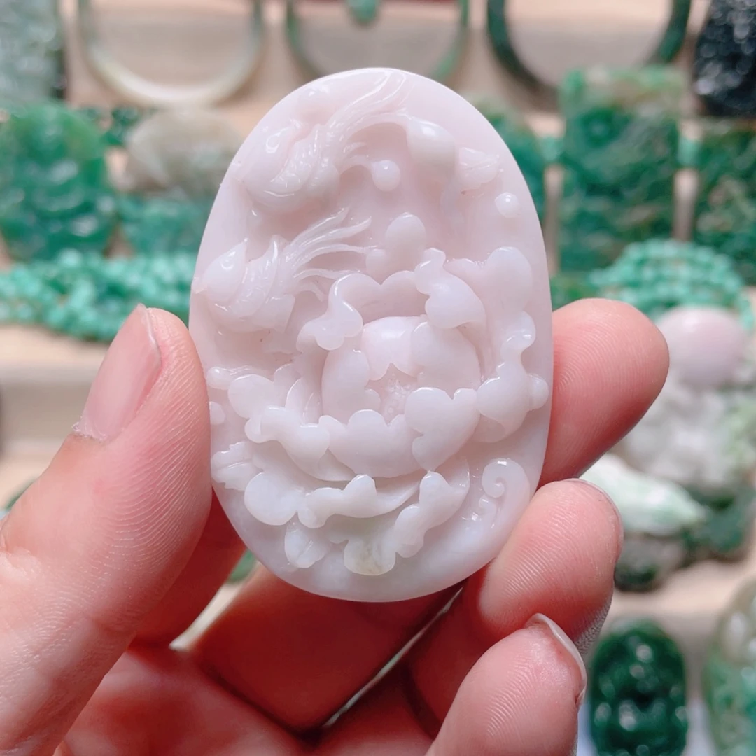 独山玉未镶嵌颈饰