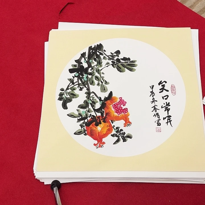 国画花鸟等图案和造型都非常精致