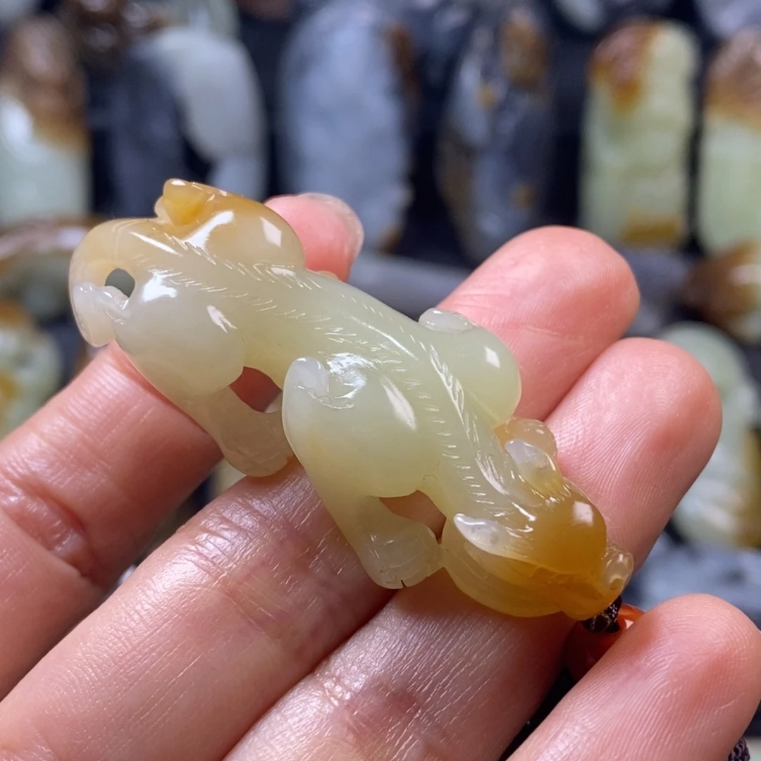 未镶嵌和田玉挂件