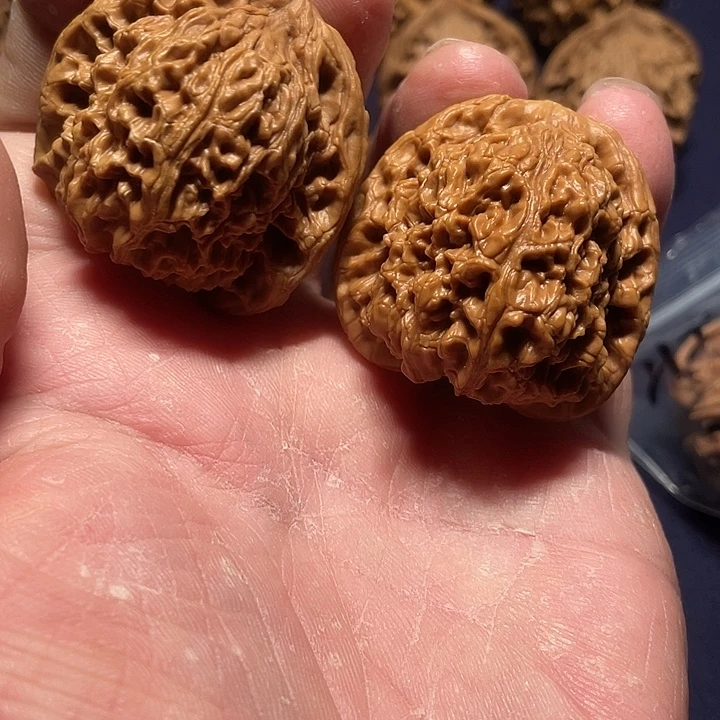 文玩核桃吊坠南疆石