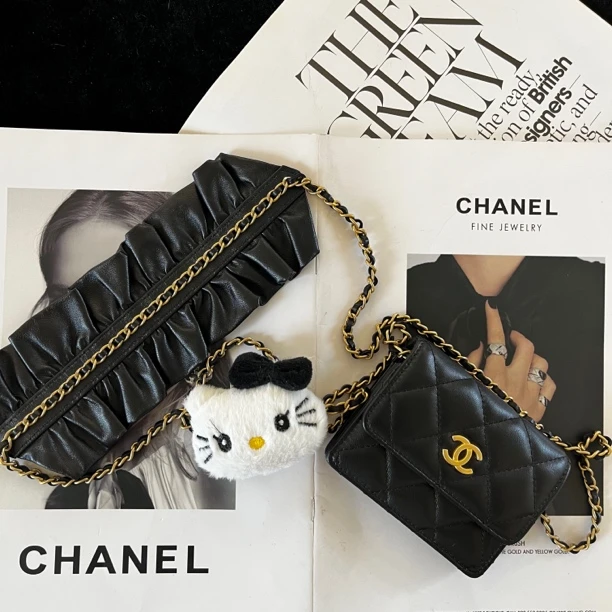 95新 Chanel/香奈儿 Chanel香奈儿黑金链条斜挎包