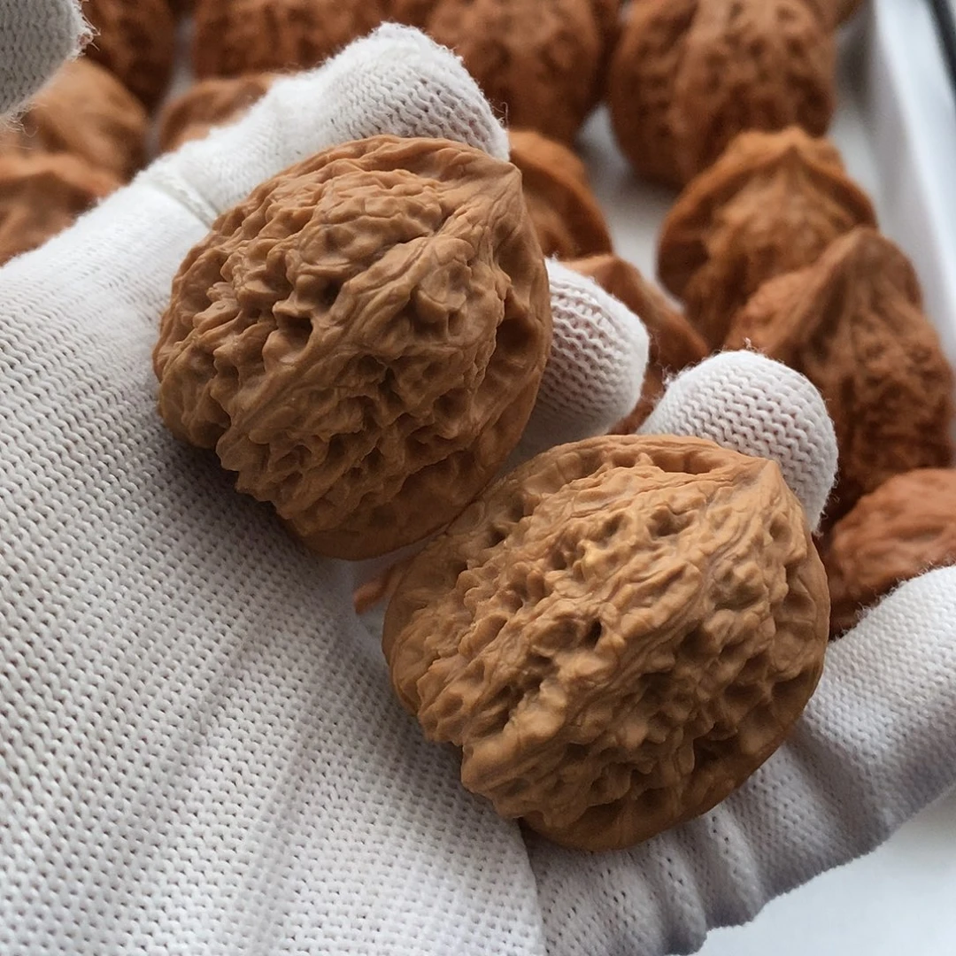 文玩核桃吊坠34南疆有黄