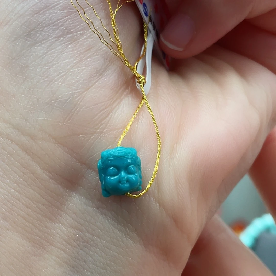 绿松石颈饰未镶嵌