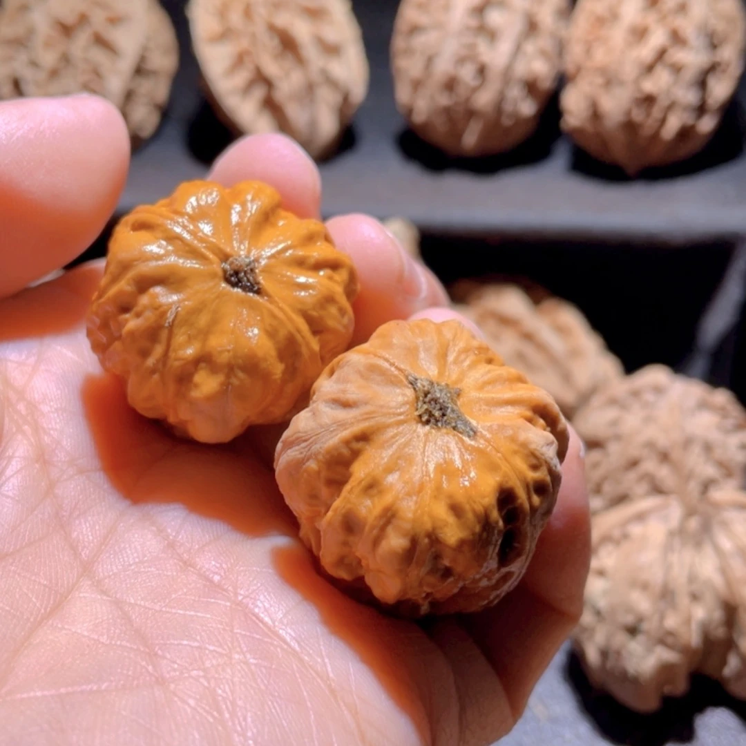 【闪购商品】文玩核桃把件2***！东北楸子5