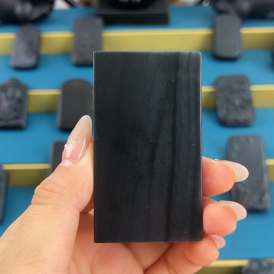 和田玉（墨玉）4、7钢板未镶嵌