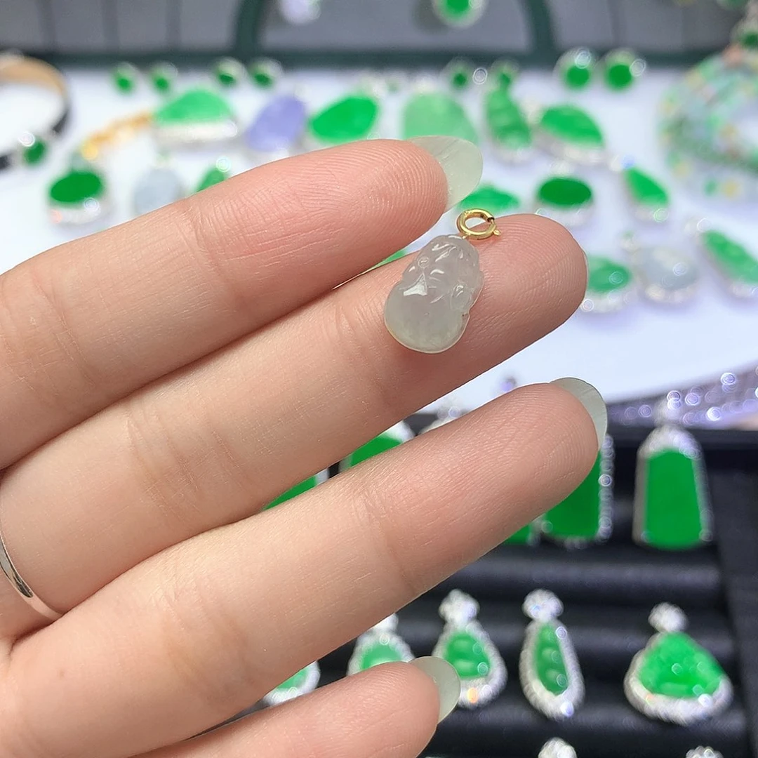吊坠(不含链)18K金镶嵌翡翠