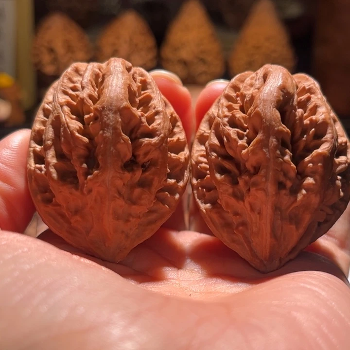 文玩核桃吊坠水龙塔71