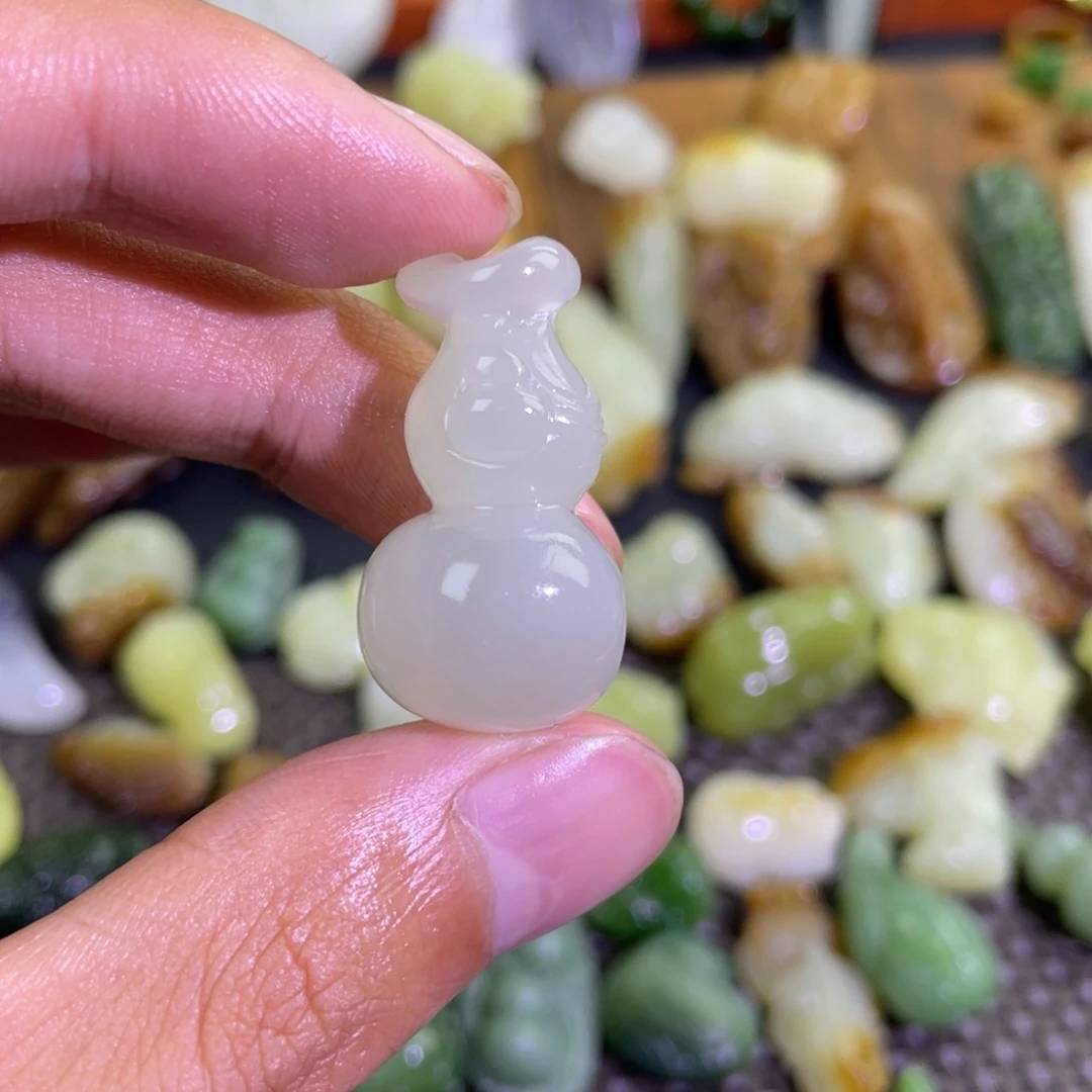 颈饰未镶嵌和田玉葫芦吊坠