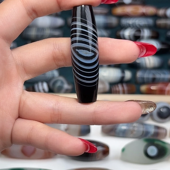 驚***雷玛瑙/玉髓合金珠宝奇石