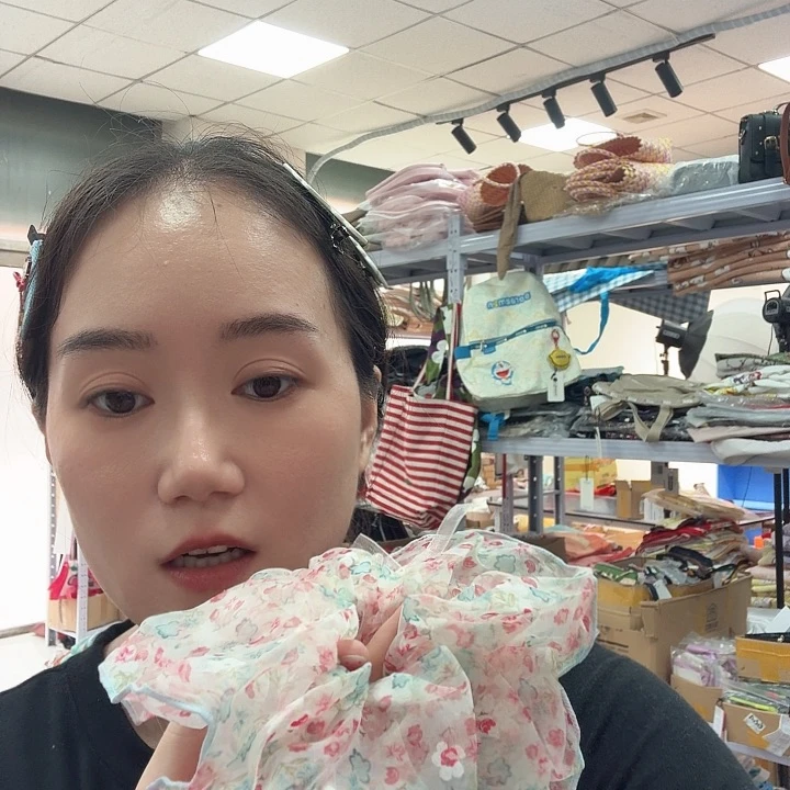 PU箱包收纳箱等物品