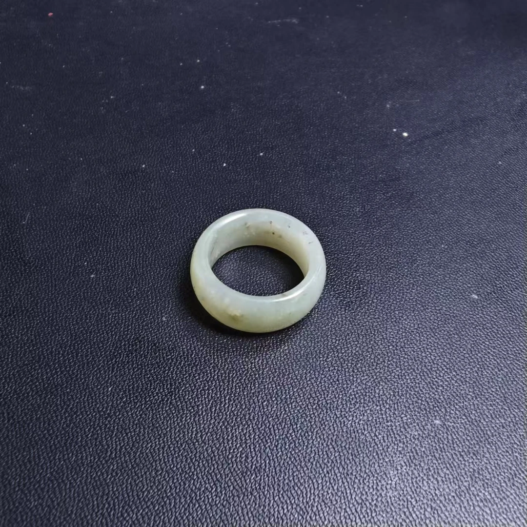 和田玉戒圈............