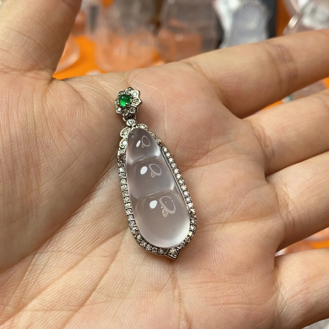 石英质玉合金吊坠(不含链)黑钢福豆