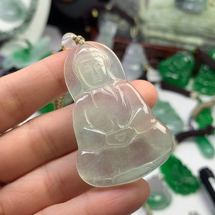 翡翠未镶嵌吊坠(赠链)