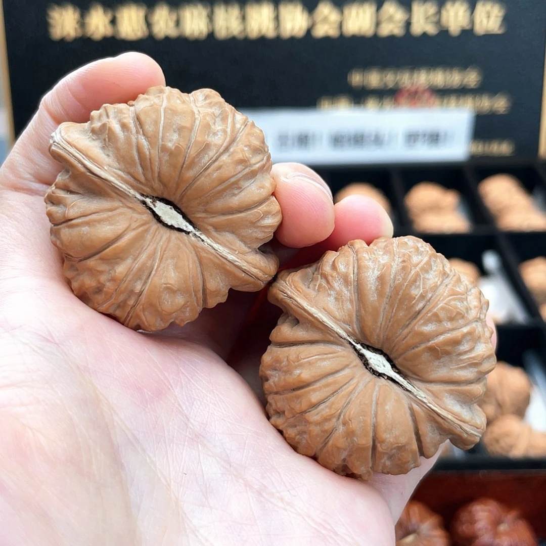 把件文玩核桃爱***生45S3网红底骨折价不退换