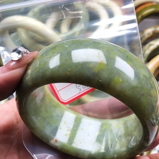 蛇纹石玉手镯未镶嵌1*灯