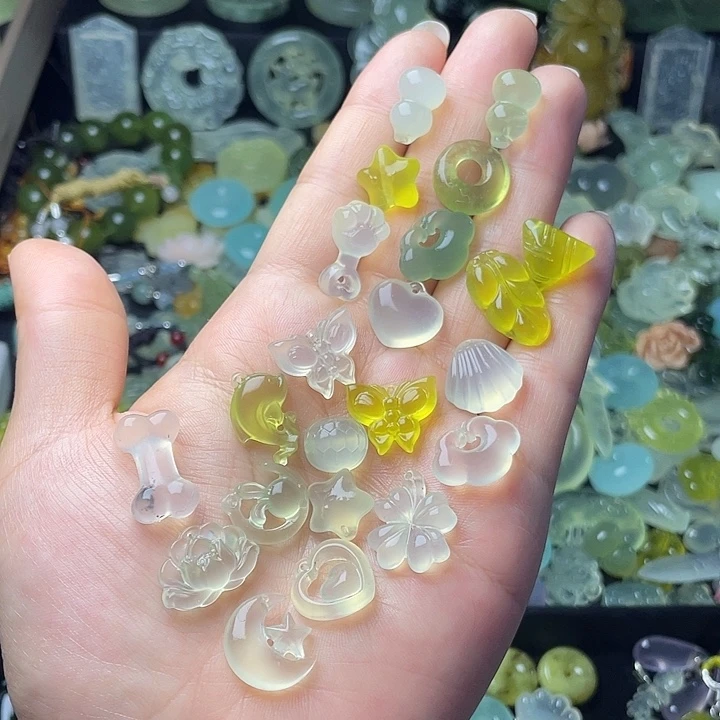 蛇纹石玉合金颈饰岫玉小件单价