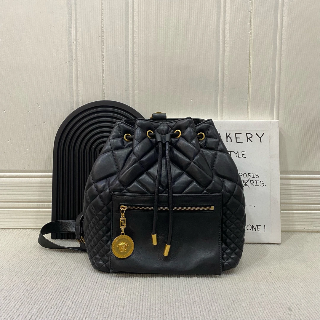 95新 VERSACE/范思哲 范思哲黑金全皮双肩包