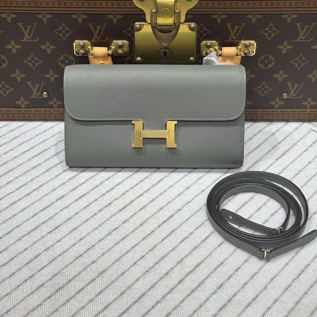 未使用 Hermes/爱马仕 lina/k刻积雨云灰康康to go包