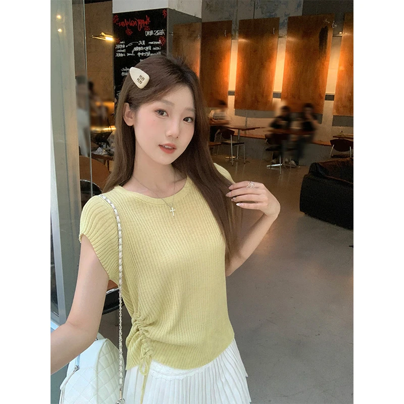 韩系圆领不规则侧边收腰飞飞袖女夏季新款百搭显瘦设计感针织上衣