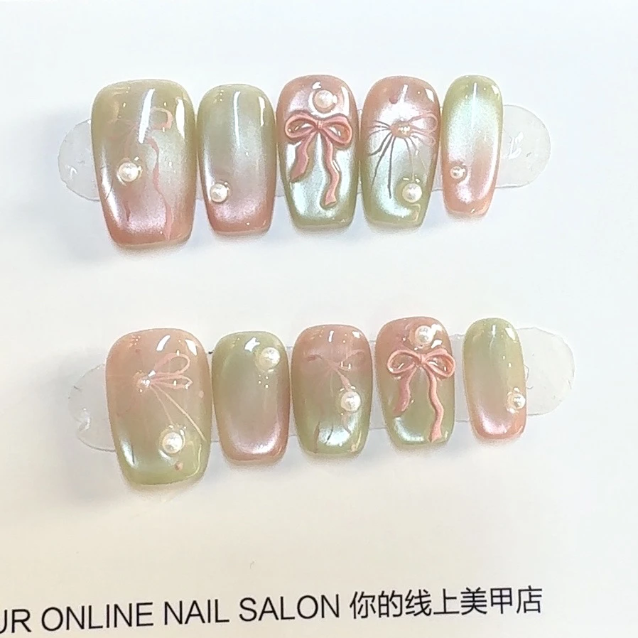 芭乐奶绿 手绘渐变猫眼亿霖手工高端穿戴甲