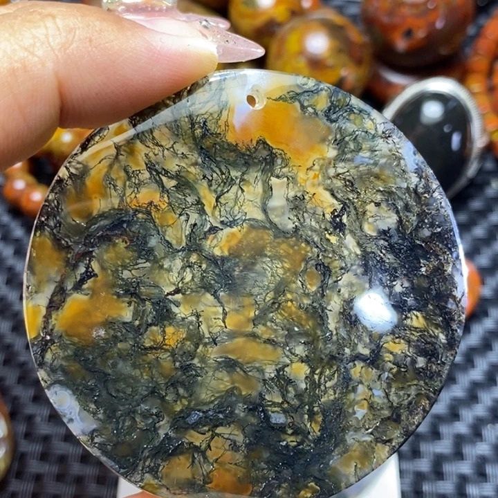 玛瑙/玉髓颈饰未镶嵌金*