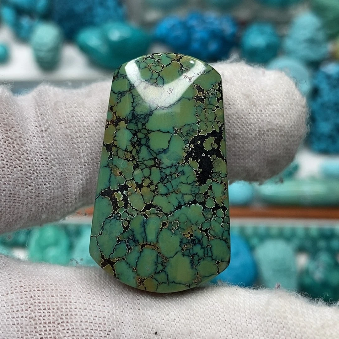 绿松石未镶嵌天然原矿 带武汉地大证书