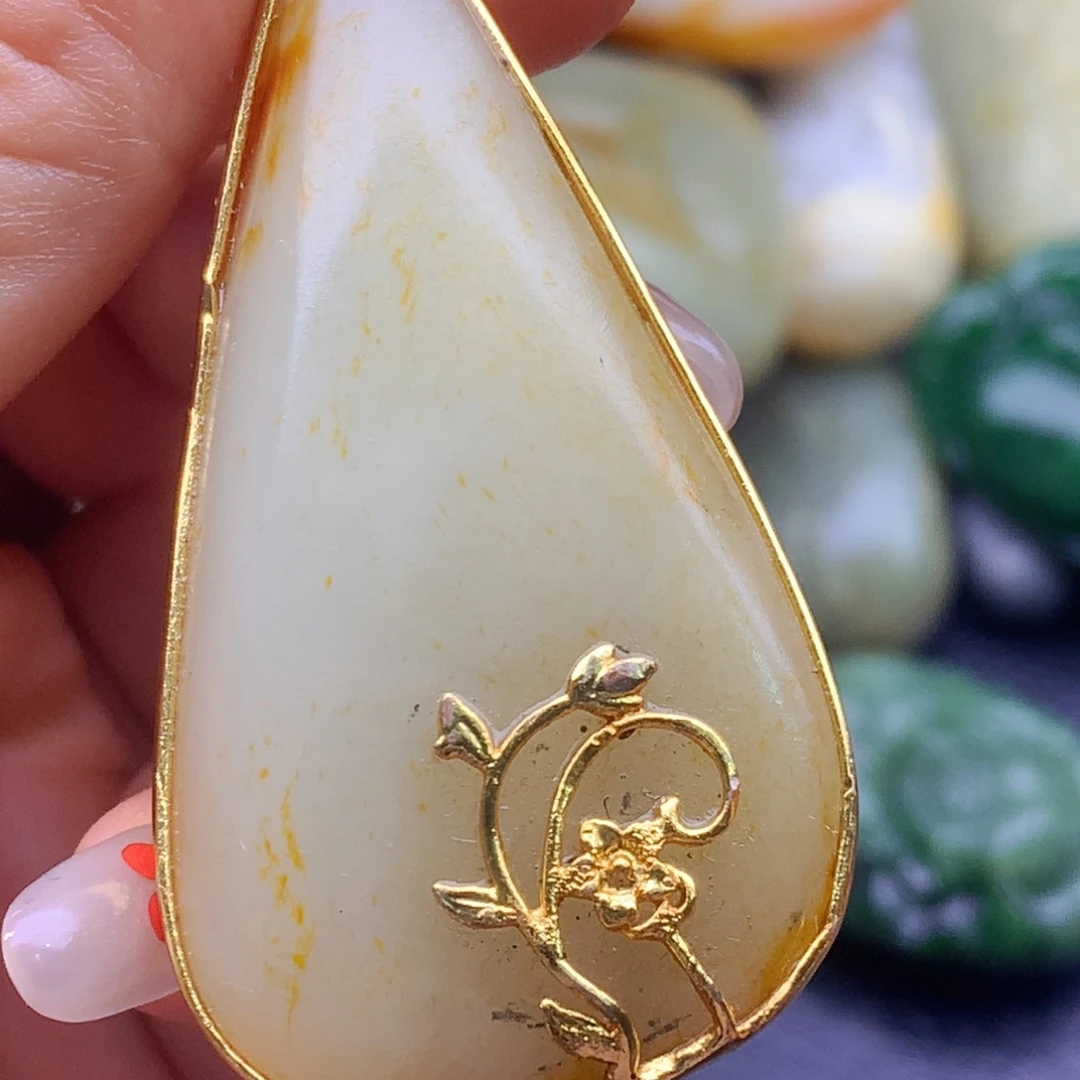 未镶嵌和田玉挂件