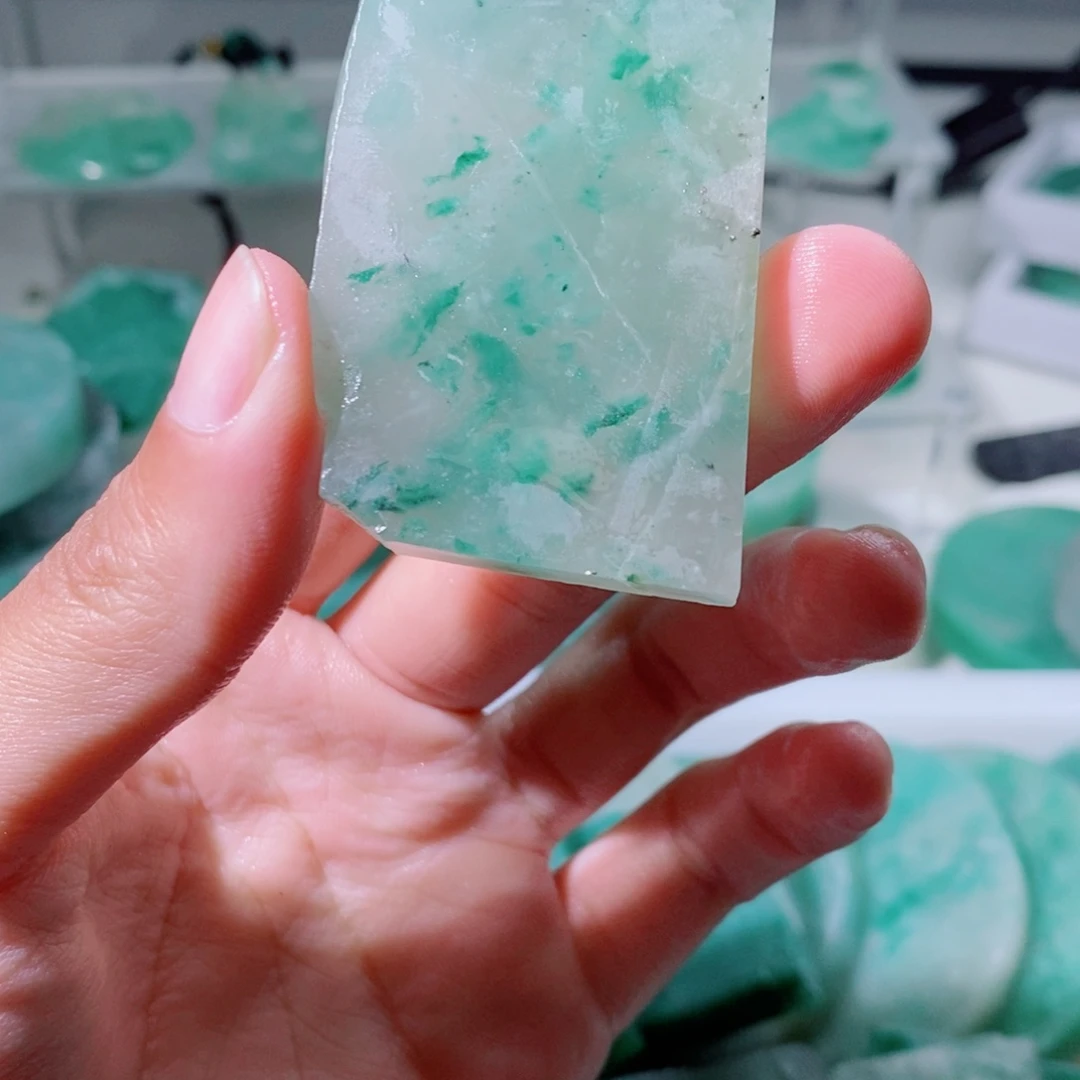 石英质玉吊坠(不含链)未镶嵌