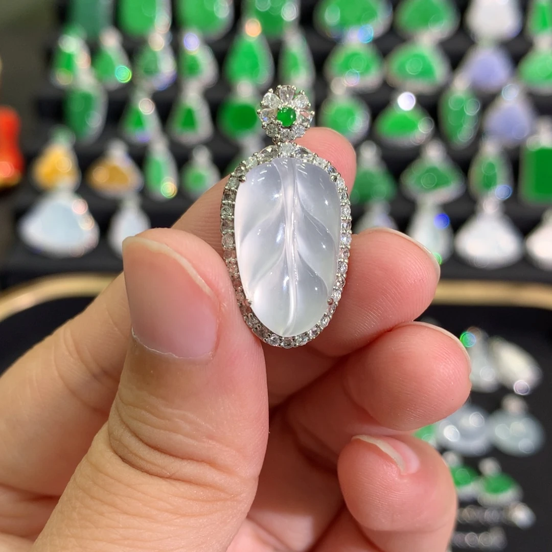 翡翠18K金镶嵌吊坠(不含链)吊坠