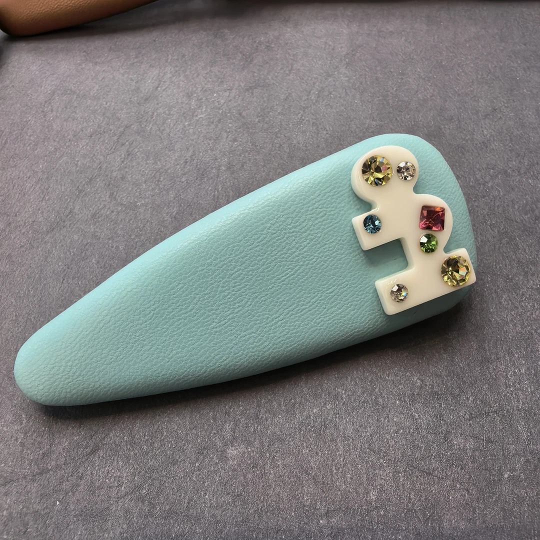 B142蓝色皮皮泡菜款闪闪边夹