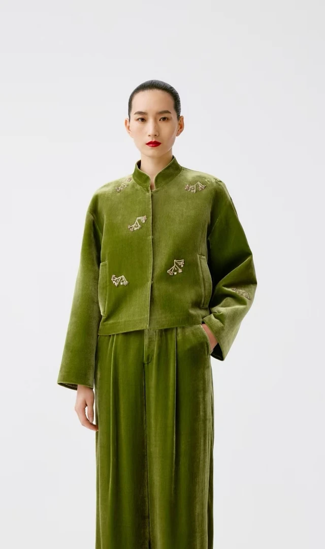 【刘彤推荐】中式绿色印度绣棉服 J25A0234