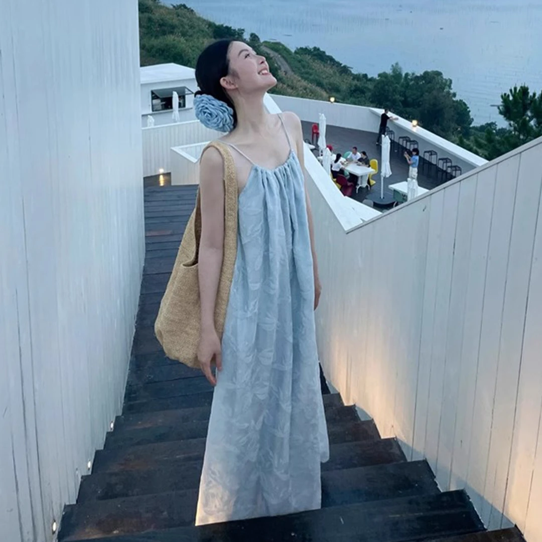 海边度假风蓝色吊带连衣裙子女夏季2025新小个子露背沙滩长裙4420