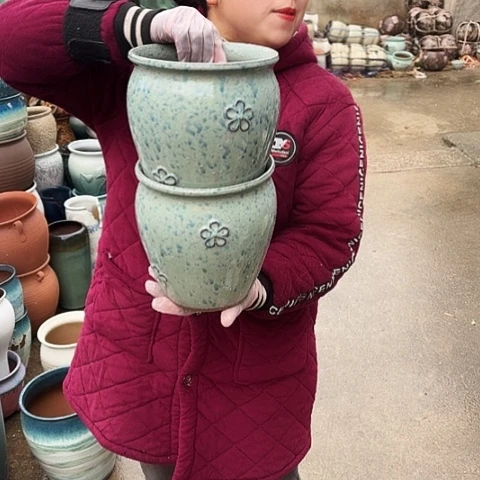 口18高21瑕疵盆子。