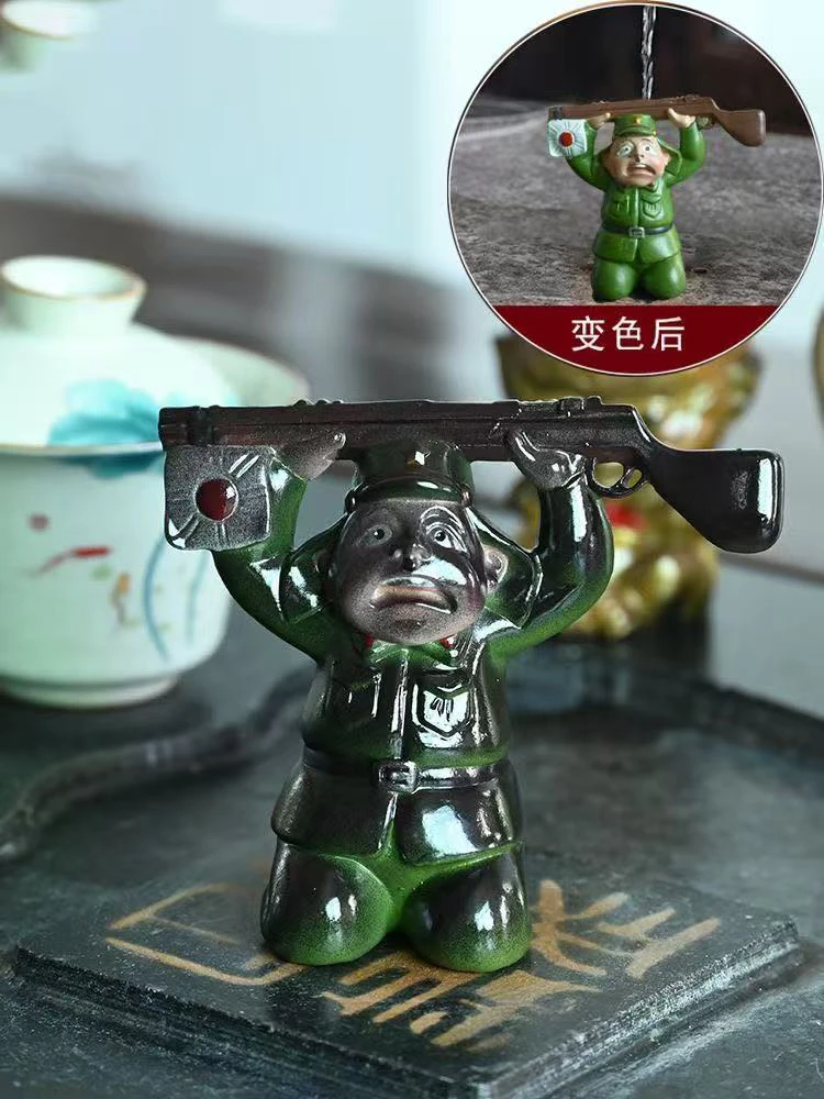 爆款个性人下跪变色茶宠茶道茶玩茶桌茶盘装饰品