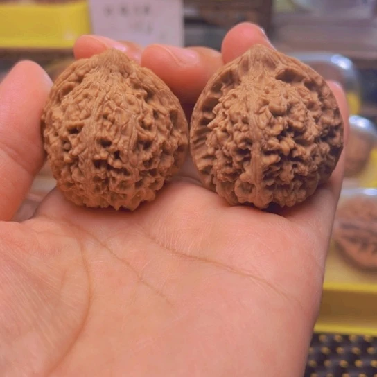 文玩核桃吊坠南疆