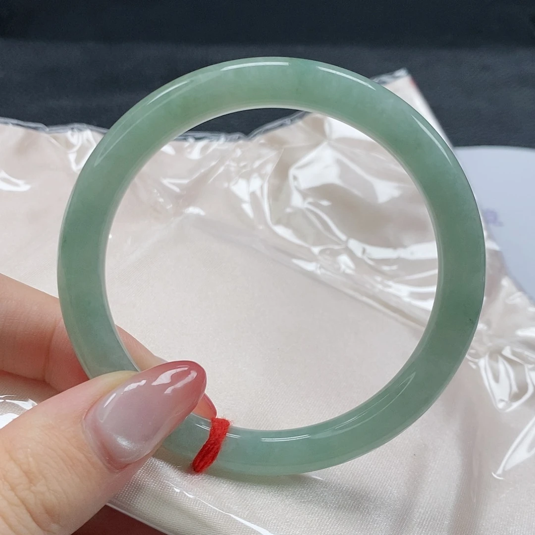 【闪购商品】翡翠手镯（圆镯）未镶嵌301号