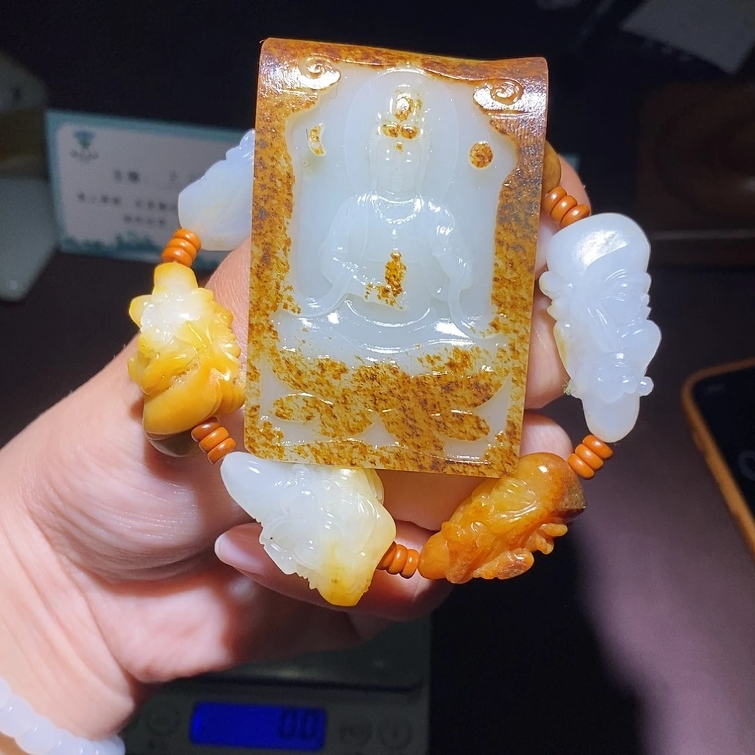 颈饰未镶嵌和田玉