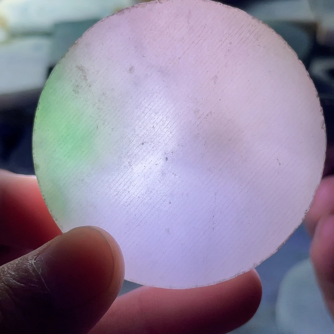 翡翠颈饰未镶嵌毛料80