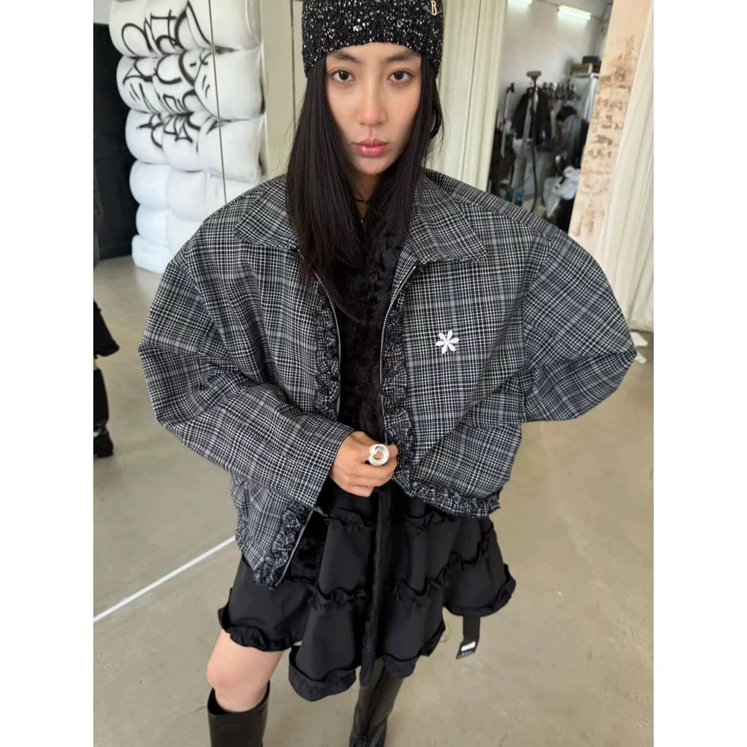韩国东大门春季新款设计感立体刺绣木耳边复古格子纹宽松短外套女