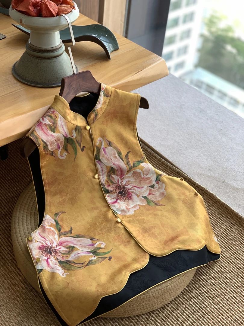 佳琪臻选【金缕百合】新中式国风非遗香云纱经典古雅东方美立领马夹