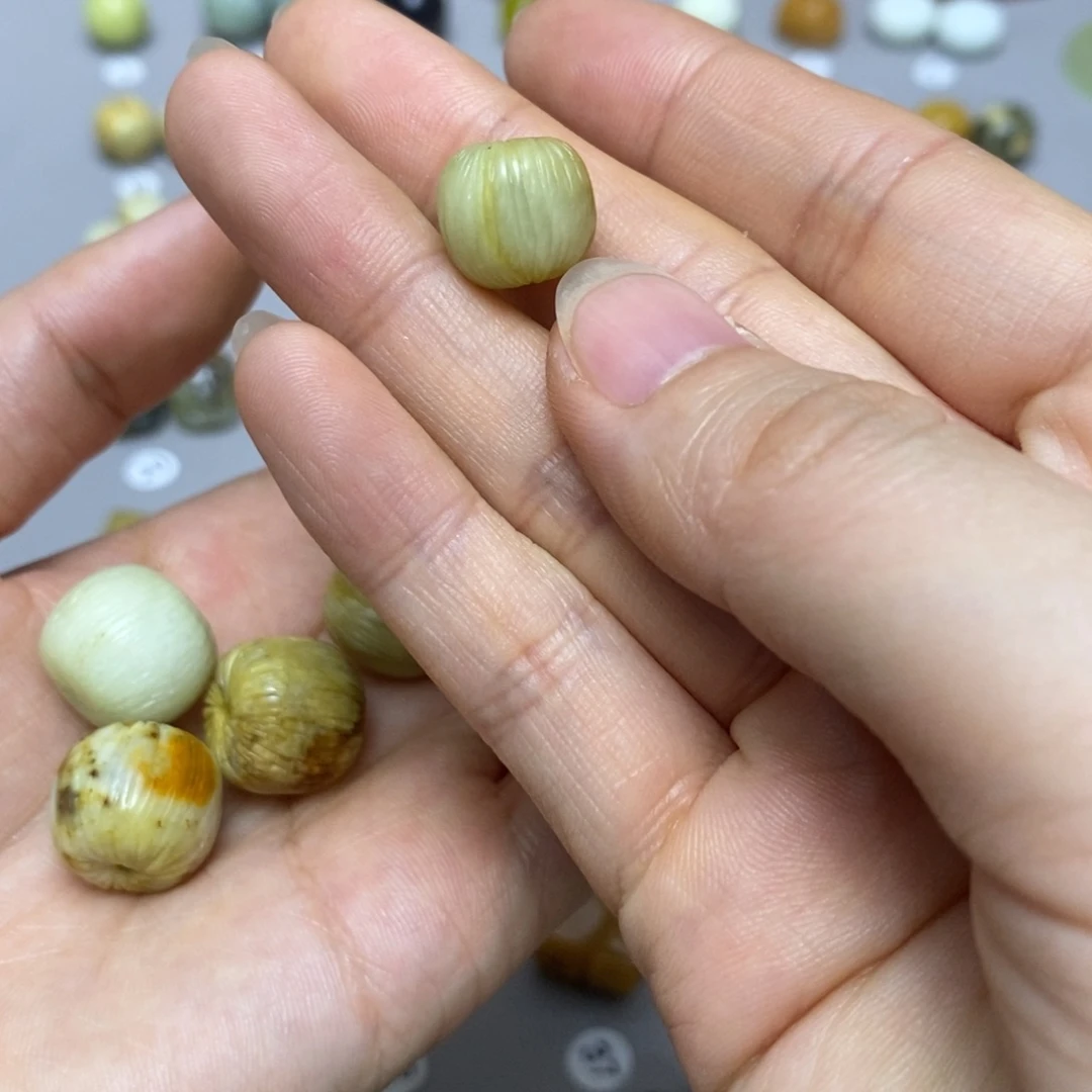 蛇纹石玉配饰合金?****?