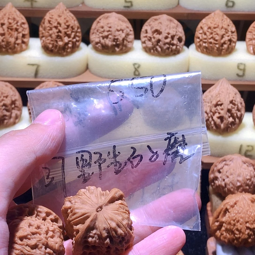 Q***S37尺全品无修野生石子磨