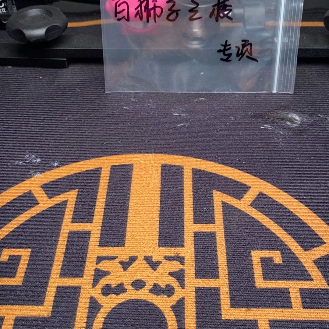 H***.吊坠文玩核桃白狮子
