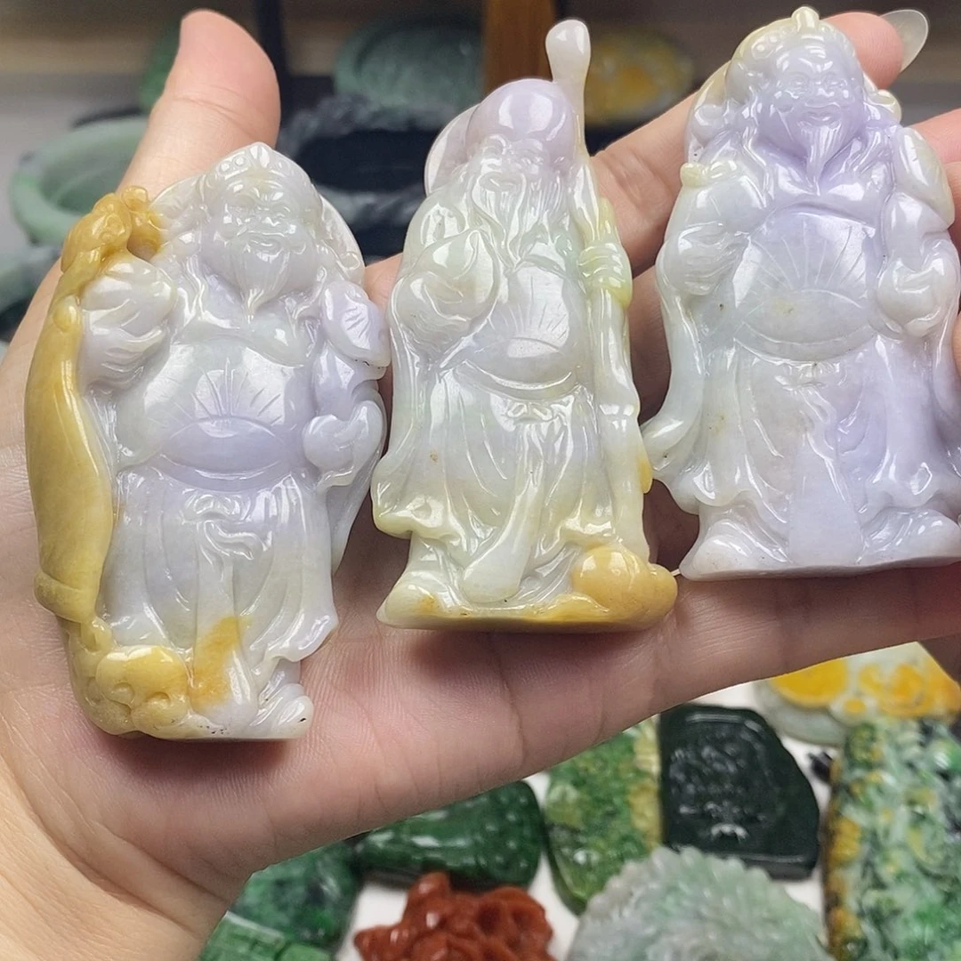 翡翠未镶嵌颈饰锐*摆件